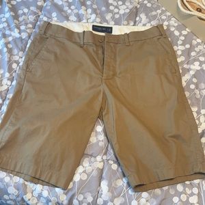 Abercrombie men’s khaki shorts